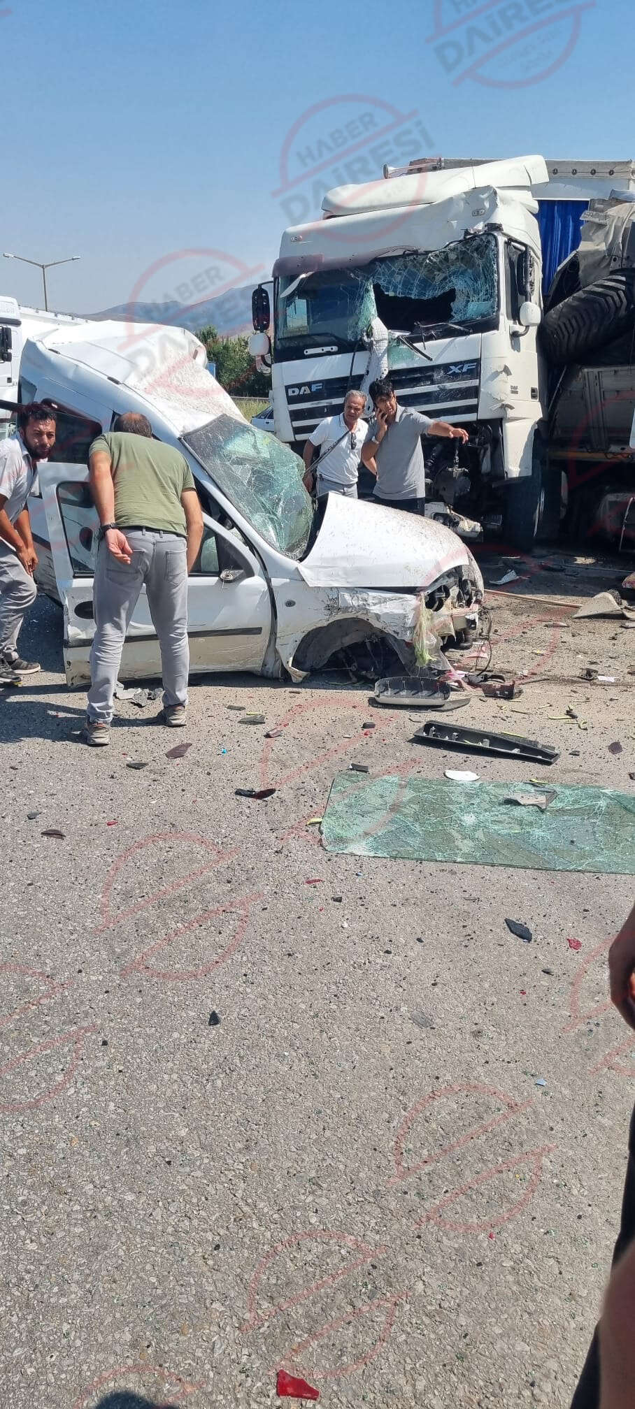 Konya’da 5 araç kazaya karıştı! Baki Türk öldü, 9 yaralı var 7